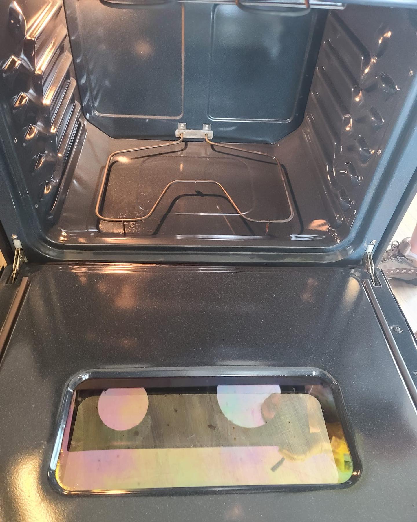 clean oven after move out